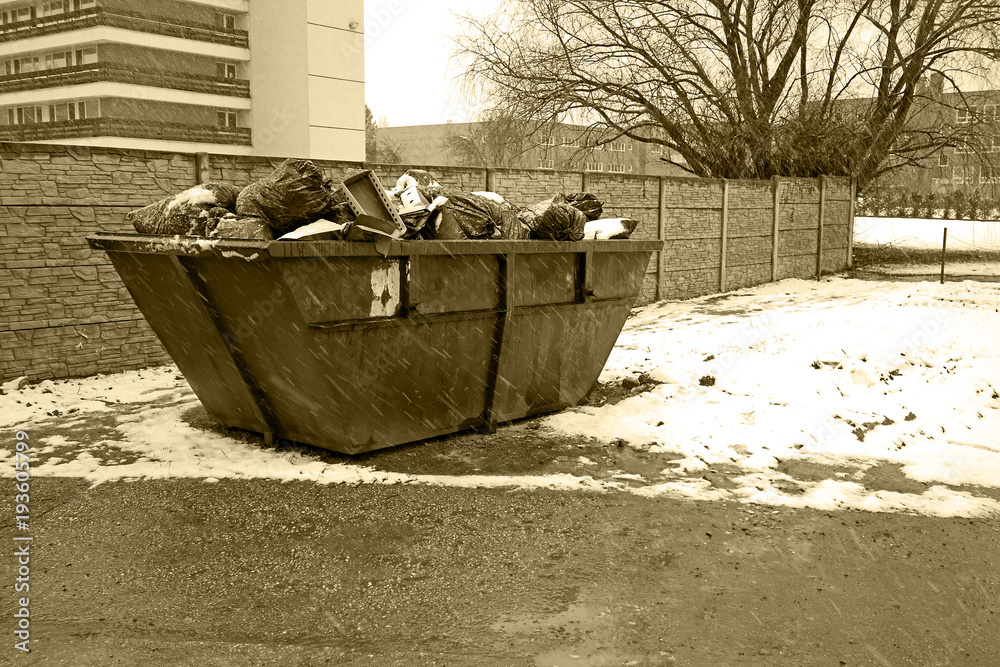 Fototapeta premium Full container waste