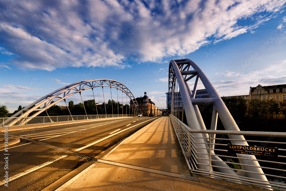 im Licht der untergehenden Sonne