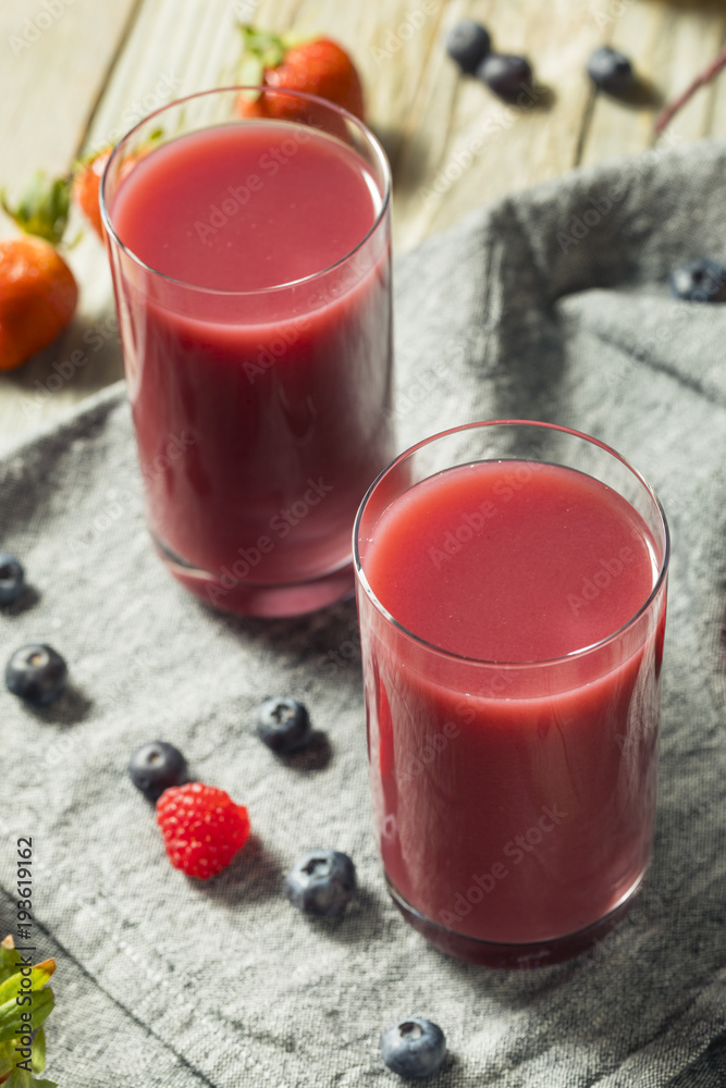 Raw Organic Red Berry Juice Smoothie Raw Organic Red Berry Juice Smoothie