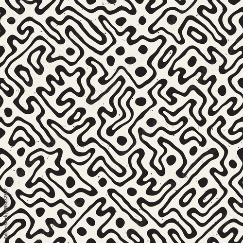 Seamless pattern with maze lines. Monochrome abstract background. Vector hand drawn labyrinth.