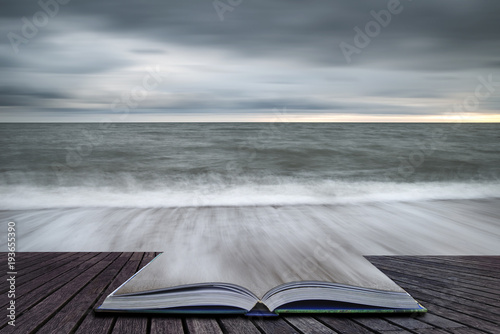 Cuadro en lienzo Creative book image of Beautiful vibrant sunset landscape image of Burton Bradst