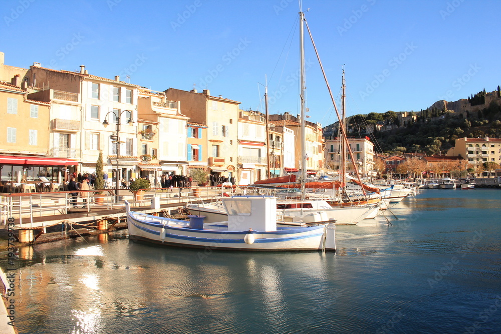 Vieux port de Cassis, cote d'Azur, France