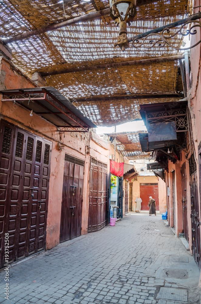 Fototapeta premium Beautiful street of old medina in Marrakesh, Morocco