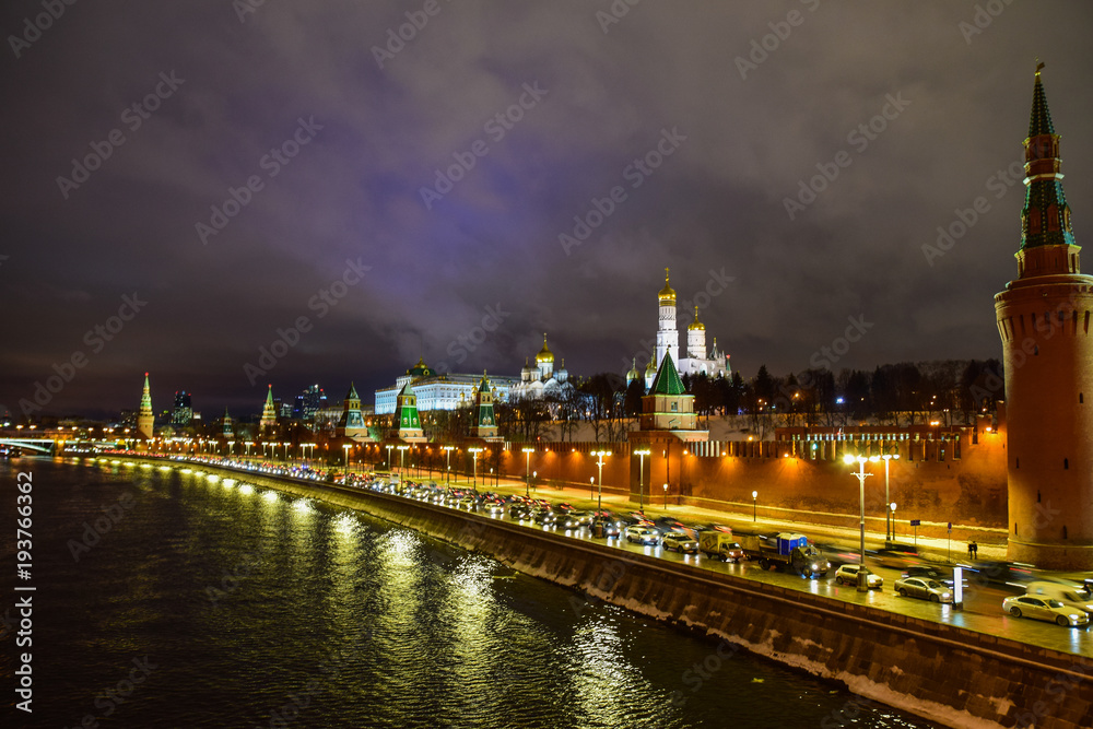 Night view of the Kremlin embankment from the bridge