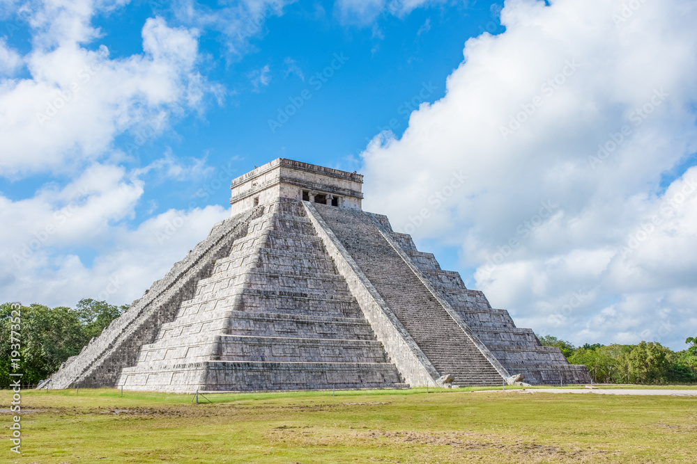 Pyramid  of Chichen Itza Mayan ancient ruins in Yucatan, Mexico