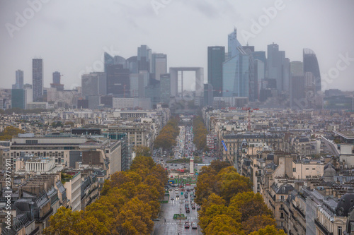 Rainy day in the skyline of Paris with la defense. © Tarik GOK