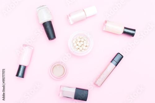 Cosmetics for make-up of natural color. Natural amkeup