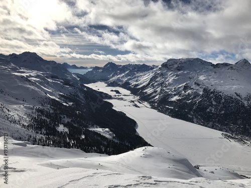 Wallpaper Mural Alps and their shape  Torontodigital.ca