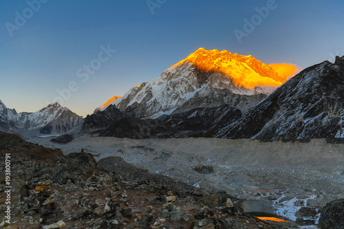 Sonnenuntergang in der Nähe von Lobuche im Everestgebiet
