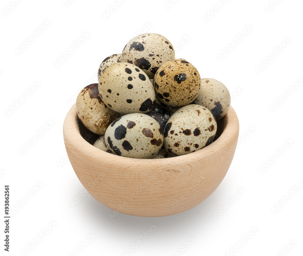 Obraz premium Quail Eggs Isolated on White