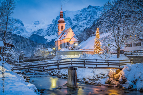 Obraz na płótnie Church of Ramsau in winter twilight, Bavaria, Germany w salonie