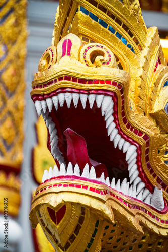 Dragon sculpture of Wat Chedi Luang Temple in Chiang Mai, Thailand © Madrugada Verde