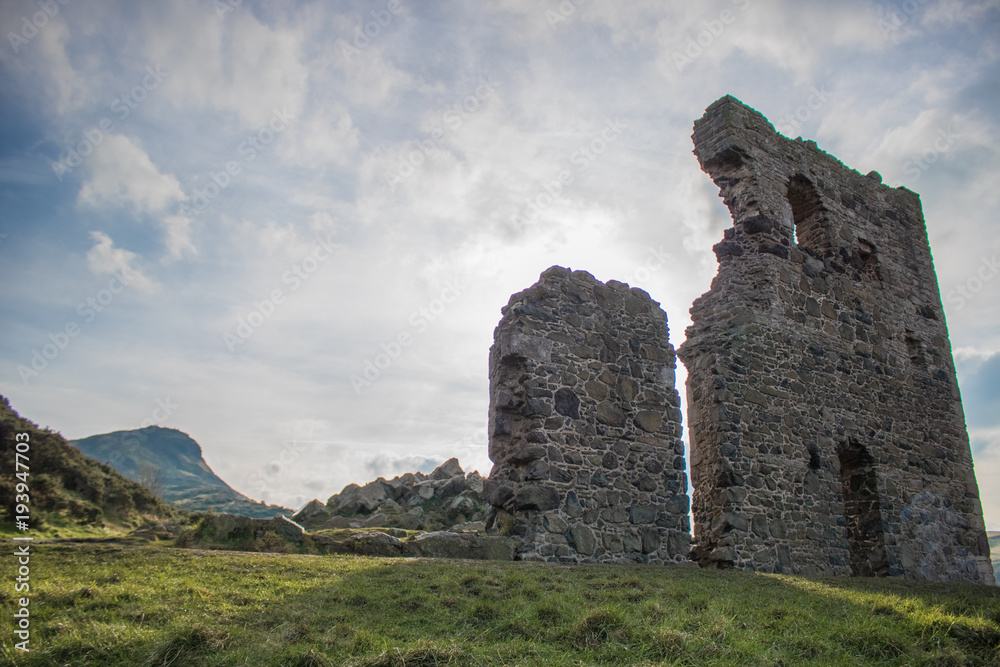 Arthur's seat background - ruins - chapel - Edinburgh