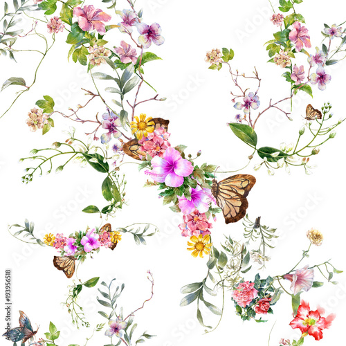 Watercolor painting of leaf and flowers, seamless pattern on white background