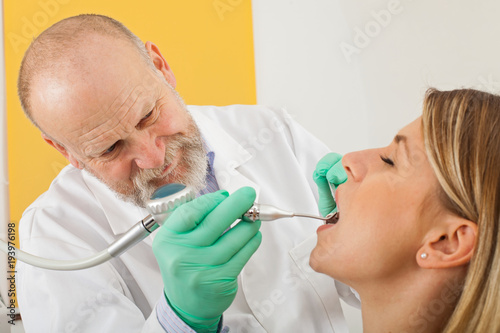 Dental cleaning with air flow