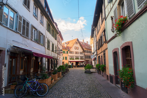 Fototapeta Naklejka Na Ścianę i Meble -  old town of Strasbourg, France