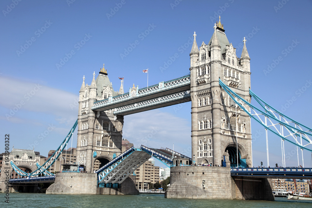 Fototapeta premium Tower Bridge and River Thames in London