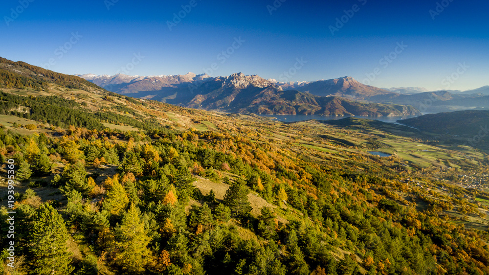 Automne Hautes-Alpes France - Chorges - Lac de Serre Ponçon