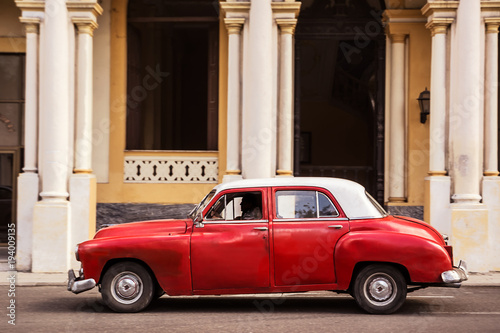 Old classic car parked on a street in old Havana © Angelo D'Amico
