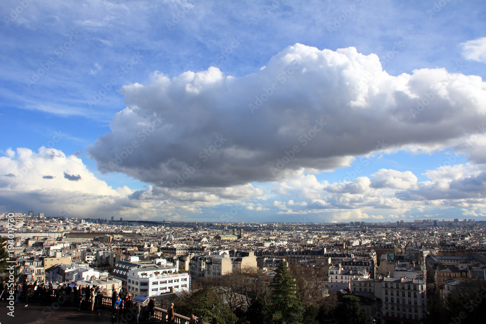 Paris sous un cumulus