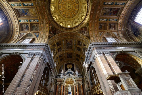 ナポリの教会とスナップ