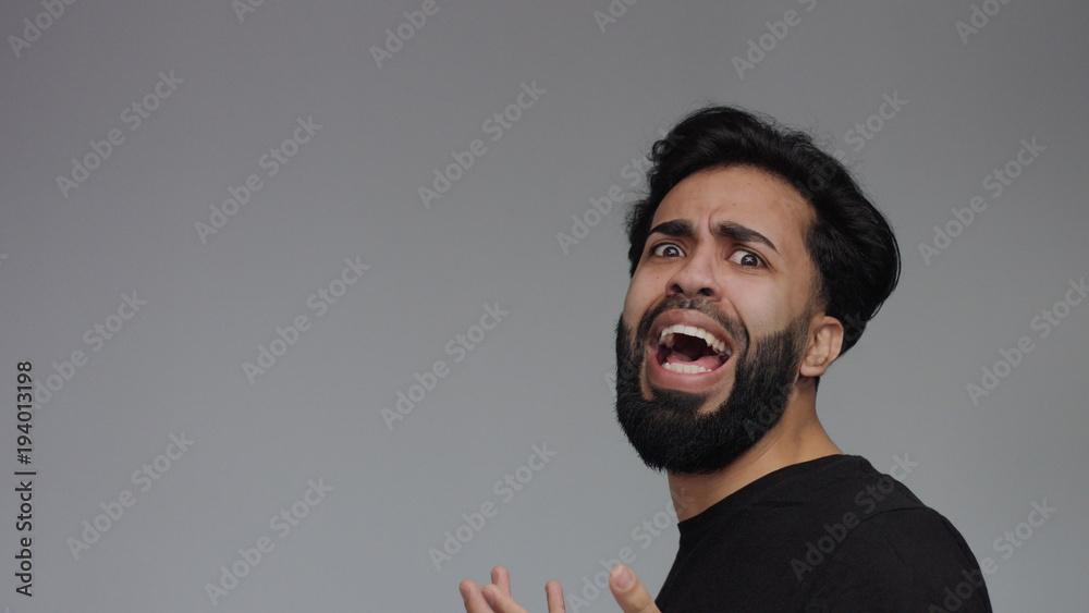 natural laugnig man in studio Dramma laugh natural laugnig man in studio Dramma laugh