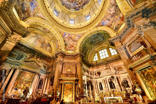 ナポリの教会とスナップ © Kazzy