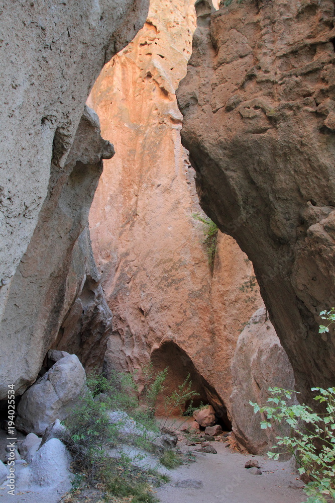 Frijoles Schlucht im Bandelier National Monument New Mexico USA Frijoles Schlucht im Bandelier National Monument New Mexico USA