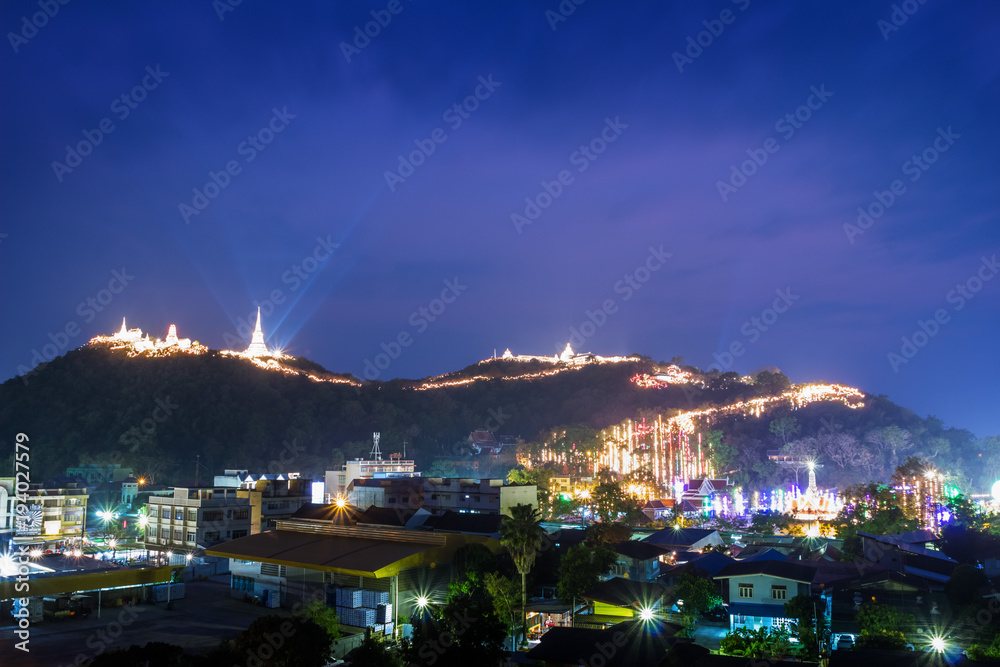 Obraz premium Close up, Phra Nakhon Khiri (Khao Wang) adorn the fire in the celebration.