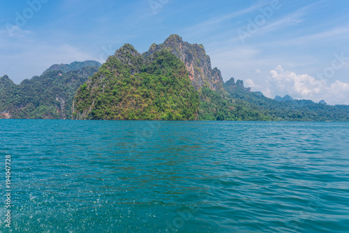 The national park Khao Sok with the Cheow Lan Lake is the largest area of virgin forest in the south of Thailand. Limestone rocks and jungle and karst formations determine the picture of the Park © ksl