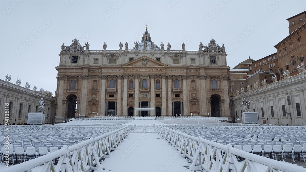 Basilica di San Pietro innevata - Roma