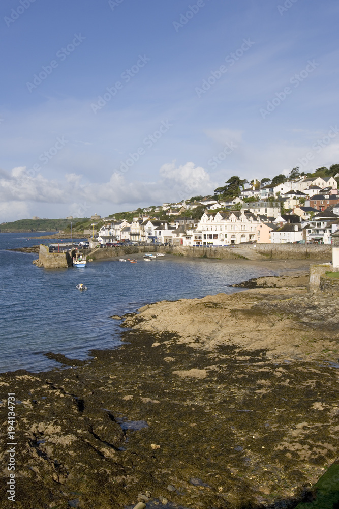 England, Cornwall, St Mawes, view towards the picturesque harbour and town England, Cornwall, St Mawes, view towards the picturesque harbour and town
