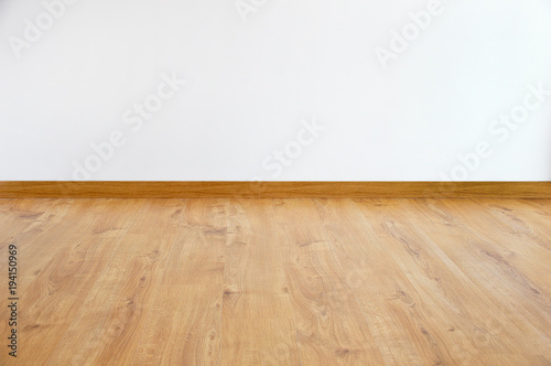 wooden floor © cunaplus