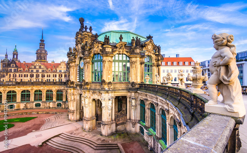 Obraz na płótnie Zwinger palace, art gallery and museum in Dresden, Germany. w salonie