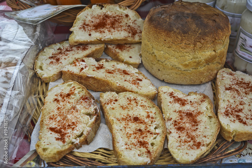 Bread with lard and pepper
