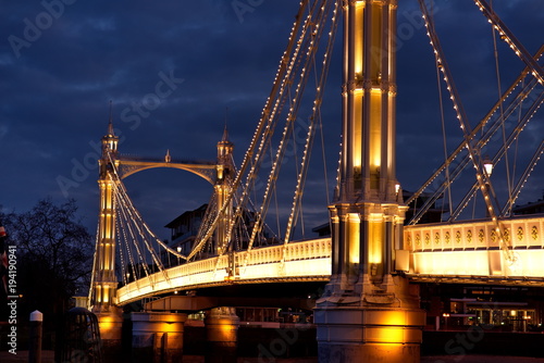 london albert bridge