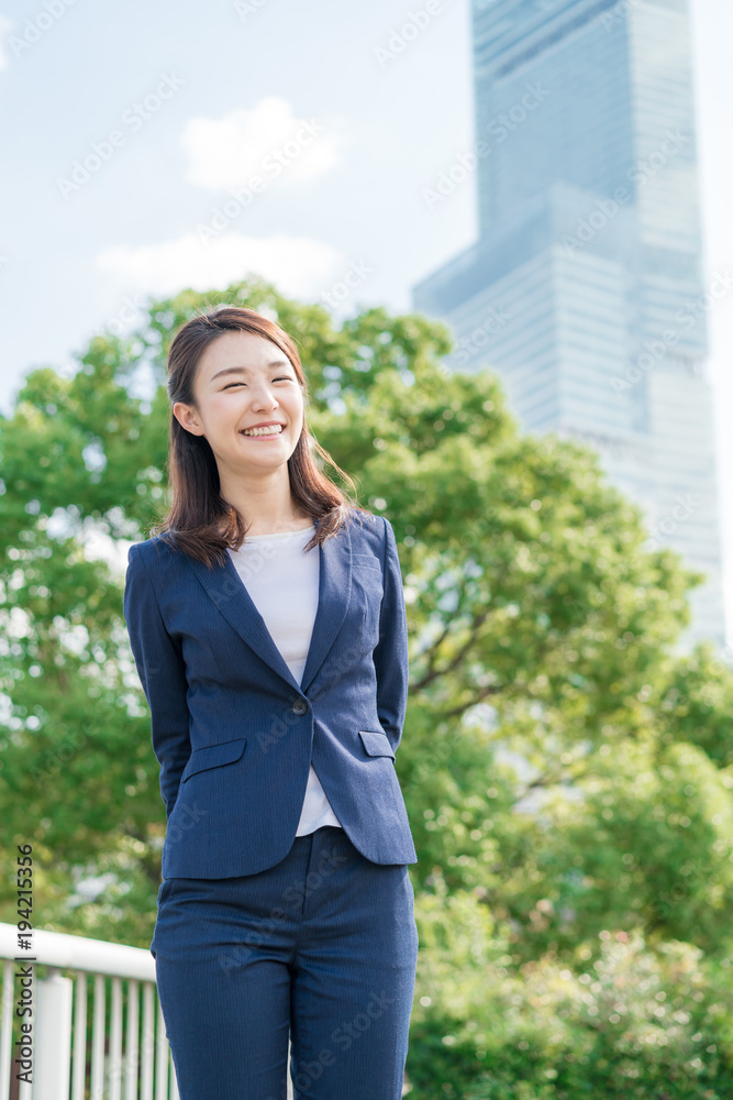 ビジネス・女性 ビジネス・女性