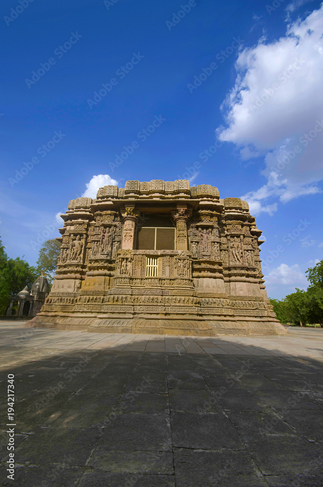 Naklejka premium Outer view of the Sun Temple on the bank of the river Pushpavati. Built in 1026 - 27 AD, Modhera village of Mehsana district, Gujarat, India