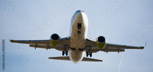 Air Baltic plane landing