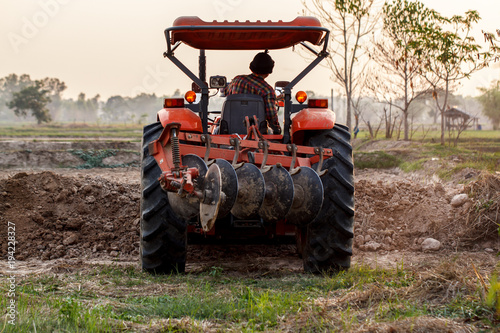 Obraz na płótnie Tractor ploughing