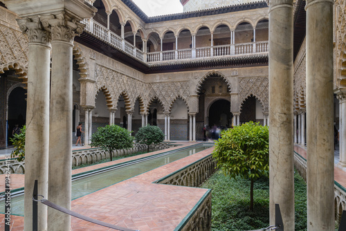 Patio de las muñecas en el Real Alcázar de Sevilla, Andalucia, España