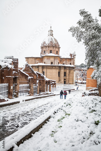 Photography A lovely day of snow in Rome, Italy, 26th February 2018: a beautiful view of sno