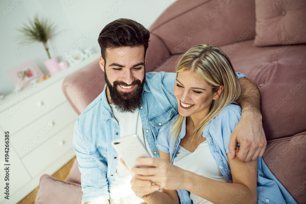 Obraz premium Couple at home