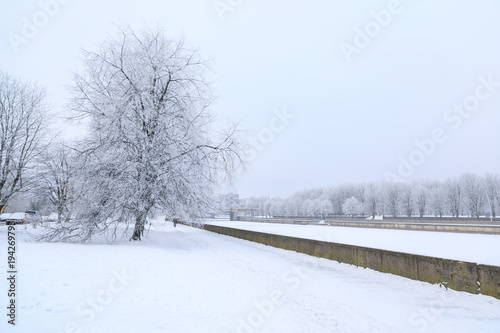 The riverbank in Kaliningrad in deep winter © castenoid