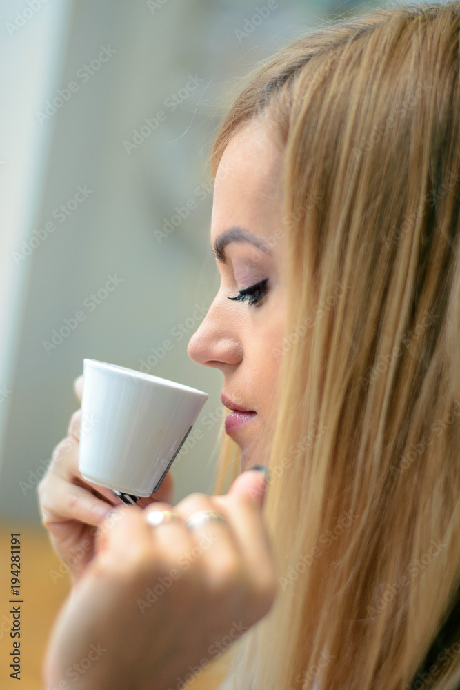 The girl in the cafe The girl in the cafe