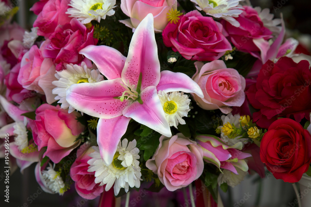 image of a plastic flowers , Artificial flowers , flowers in pots , Artificial colorful flowers pots, flowers shop