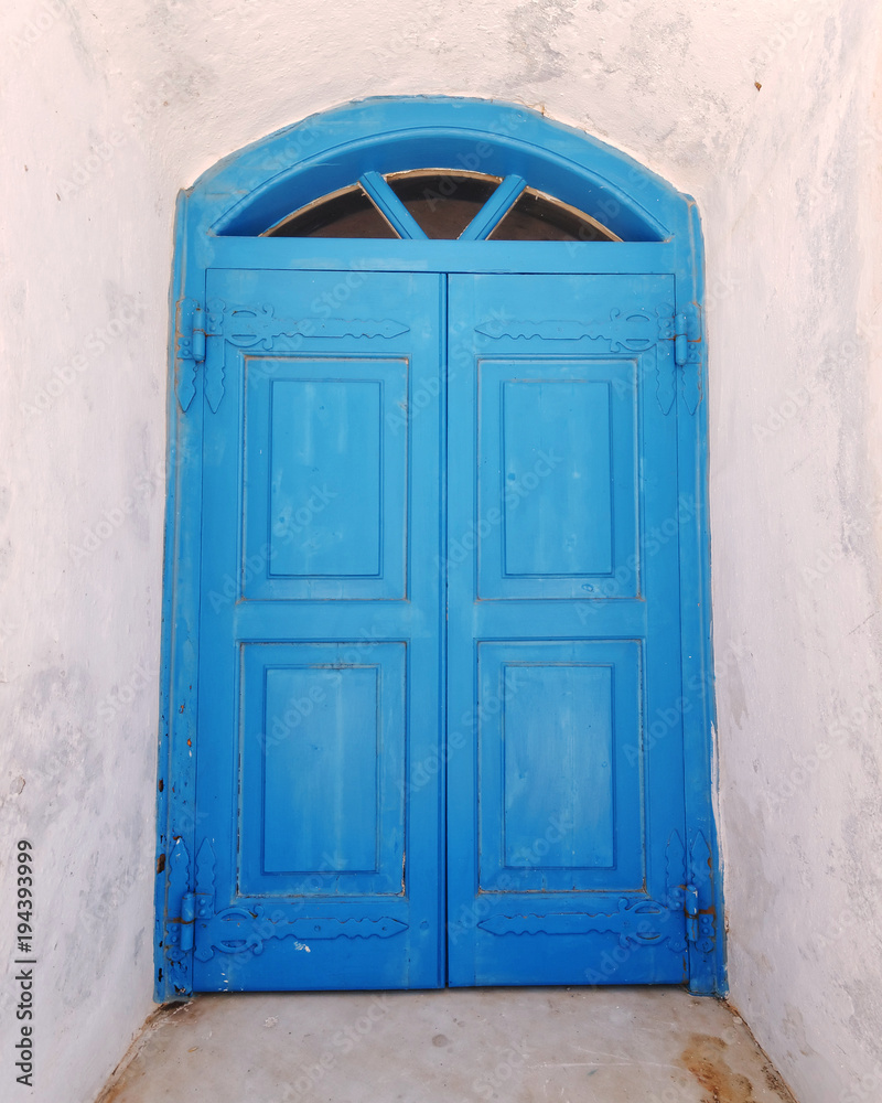 House door in a Mediterranean island
