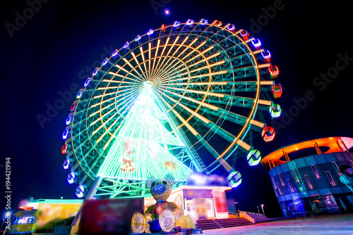 Ferris wheel © 昊 周