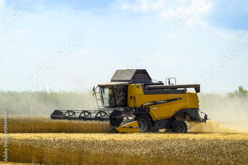 Combine harvesters. Agricultural machinery.