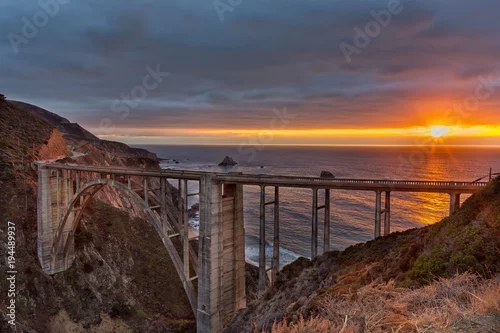 Obraz most Bixby Creek i widok na ocean, wybrzeże USA, Kalifornia